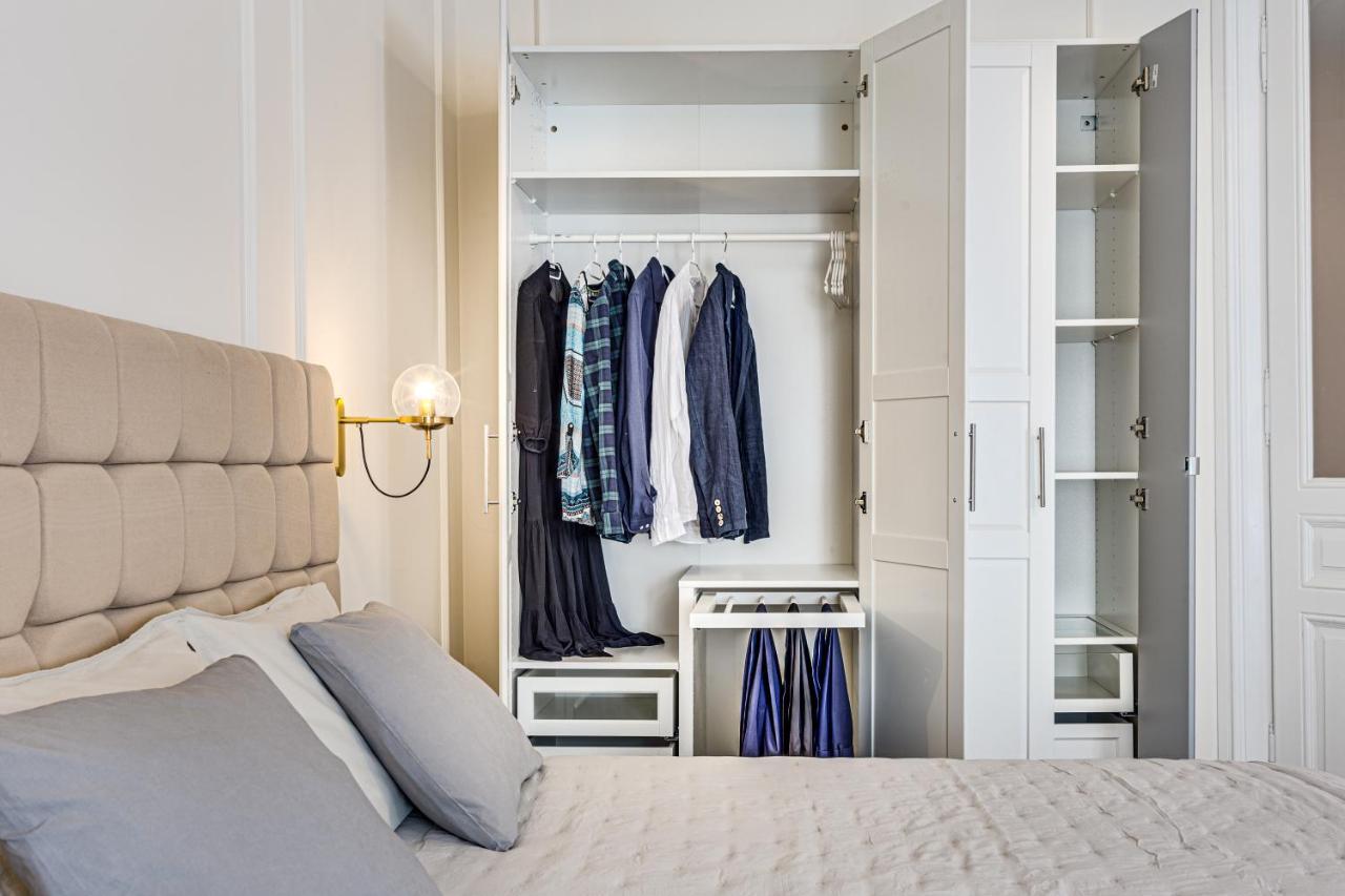 Central Family Apartment Arad Esterno foto